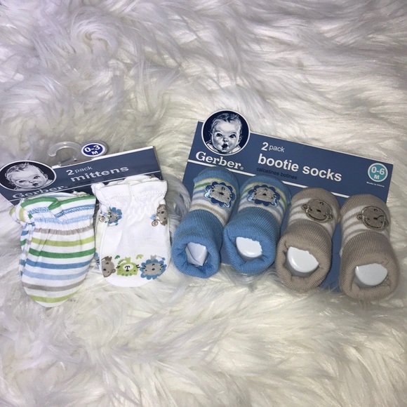 Gerber Other - Baby mitten and matching booties
